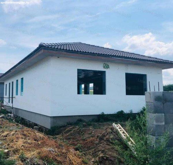 Szántódi új építésű családi ház