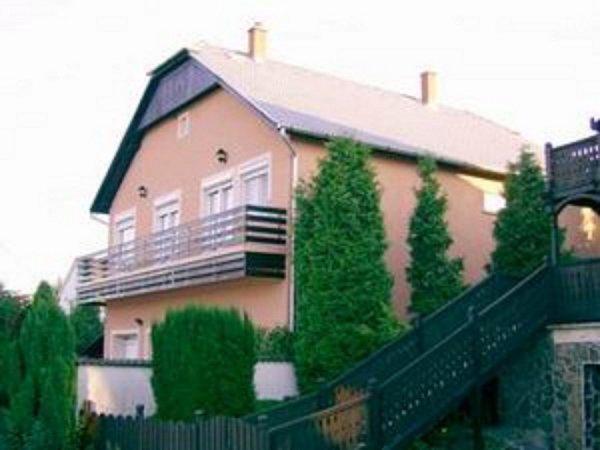 Családi ház - Pécs