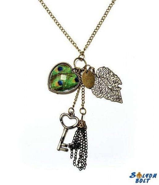 Vintage nyaklánc zöld szív, kulcs, levél, láncok medálokkal