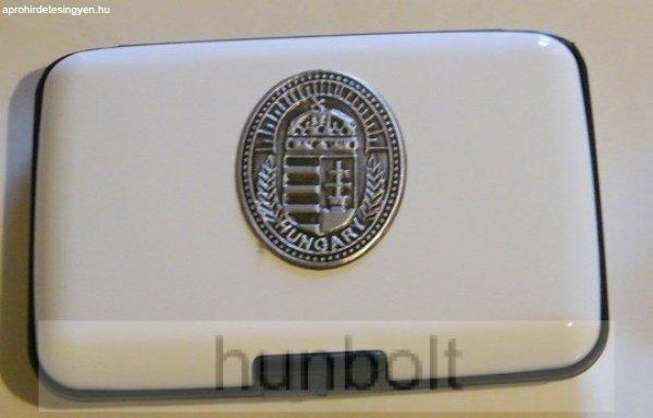 Bankkártya tartó metál fehér színű ón koszorús címer matricával