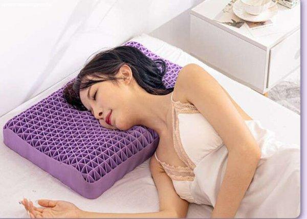 Nagy méretű, ergonomikus és légáteresztő szilikon párna a tökéletes
alvásért (BBM)