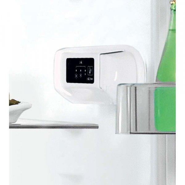 Indesit LI7 S2E S Kombinált hűtőszekrény, M:176cm, 308L, Low Frost, E
energiaosztály, Inox