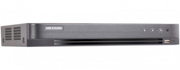 Hikvision iDS-7208HUHI-M2/P/4A+8/4ALM 8 csatornás AcuSense THD DVR, 8MP@8fps,
4MP@15fps, 2MPp@25fps,+ 4x8 MP IP, riasztás I/O, PoC