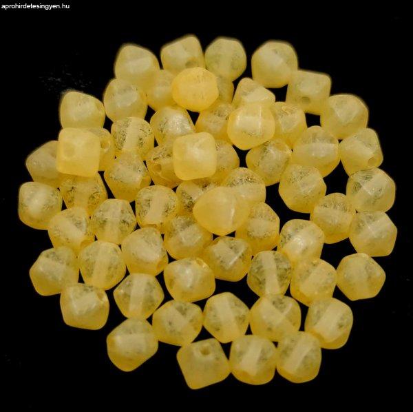 Cseh préselt üveg gyöngy - Bicone - 4mm - Crystal Matte Dyed Yellow