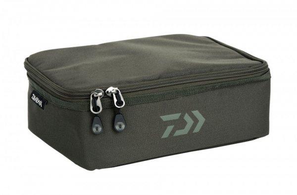 Daiwa Is Medium Accessory Pouch szerelékes táska 25x20x10cm (18850-050)