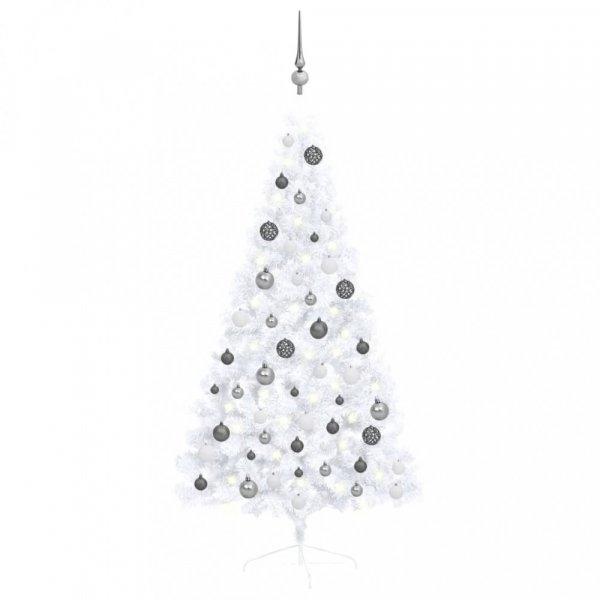 Fehér megvilágított fél műkarácsonyfa gömb szettel 150 cm