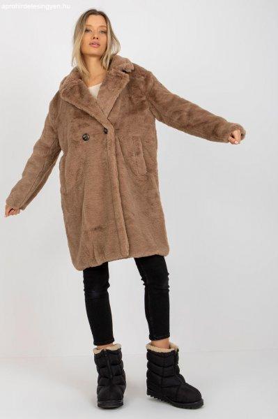 Kabát gallérral és szőrmével modell 11895 bézs