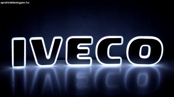 IVECO inox felirat HÁTTÉRVILÁGÍTÁSSAL