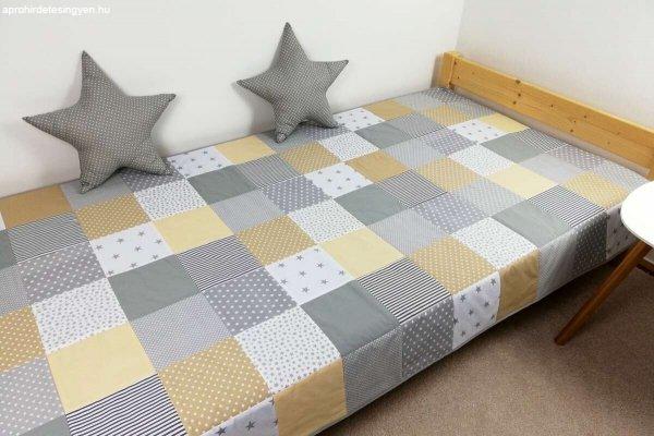 Szürke-drapp patchwork ágytakaró