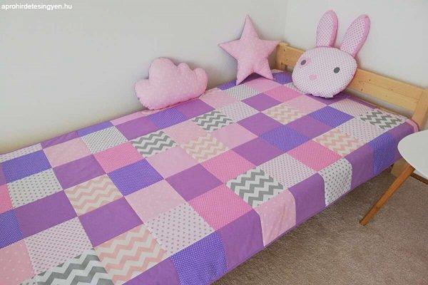 Lila-rózsaszín patchwork ágytakaró