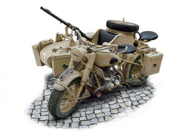Italeri Német harci motorkerékpár oldalkocsival műanyag modell (1:9)