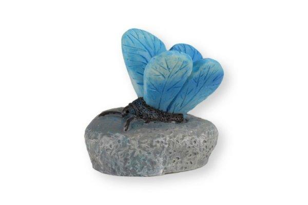 Mini kék pillangó kavicson műanyag tortadísz szülinapi tortára