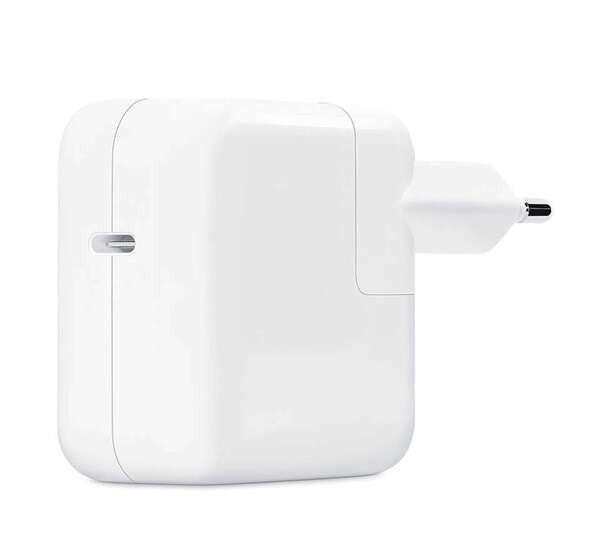 Apple iPhone 15 Pro Max / Apple iPhone 15 Pro / Apple iPhone 15 Plus APPLE
hálózati töltő Type-C aljzat (30W, gyorstöltés támogatás) FEHÉR