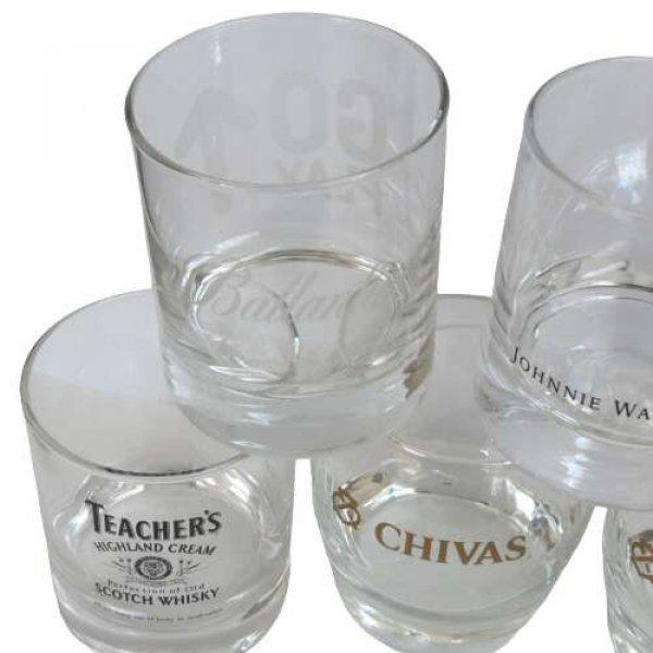 8 darabos pohárkészlet, Szár nélkül, Whiskyhez, Vastag üveg,
Gyűjteményes, 8x9 cm és 9x9 cm, Tiszta/fekete, 8x9 cm és 9x9 cm.