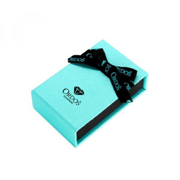 Ajándékdoboz gyémánt ékszerekhez - türkizkék dizájn logóval és fekete
masnival, téglalap alakú