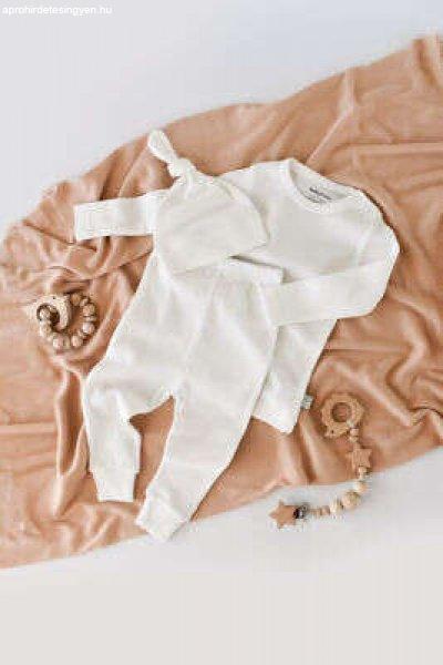3 részes készlet: blúz hosszú ujjú, hosszú nadrág és sapka organikus és
modális pamutból - Ecru, BabyCosy (Méret: 9-12 hónap)