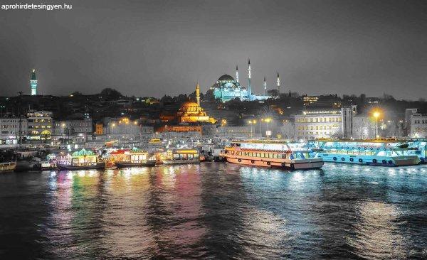 Fotótapéta Éjszaka a Boszporusz felett