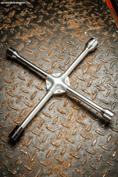 Neo Tools 11-102 kereszt kerékkulcs 24/27/32 mm, 3/4, Ezüst