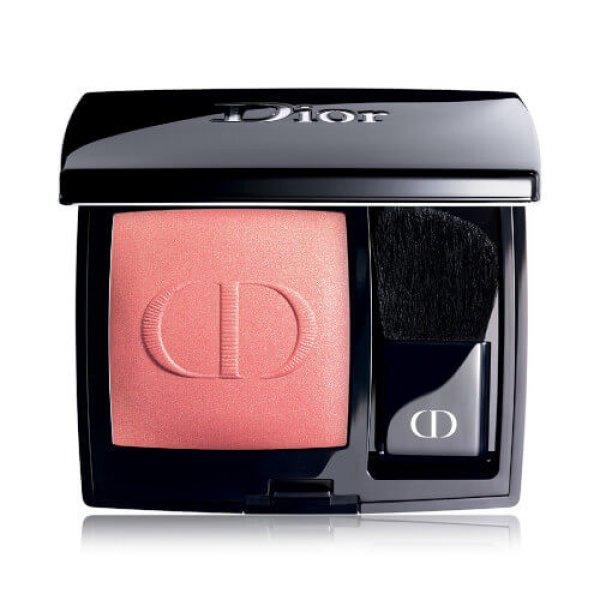 Dior Tartósan erősen pigmentált arcpirosító Rouge
Blush 6,7 g 028 Actrice