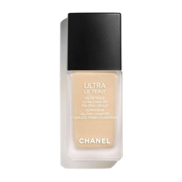 Chanel Tartós folyékony smink Ultra Le Teint Fluide (Flawless Finish
Foundation) 30 ml BR12