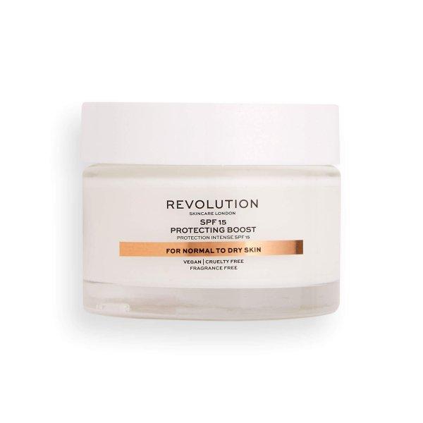 Revolution Skincare Nappali krém normál és száraz
bőrre SPF 15 (Moisture Cream SPF15 Normal to Dry Skin) 50 ml