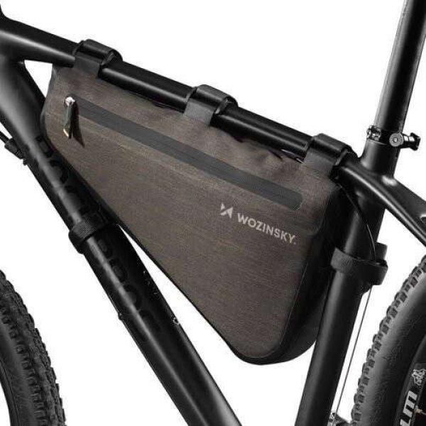 Wozinsky biciklis / kérekpáros vázra szerelhetó vízálló táska,
telefontartó 8L (WBB15BK), fekete