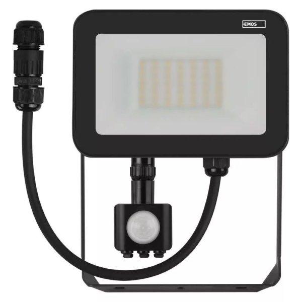 EMOS Profi LED reflektor 30W 3300lm mozgásérzékelőve IP65 term. fehér
ZS2732