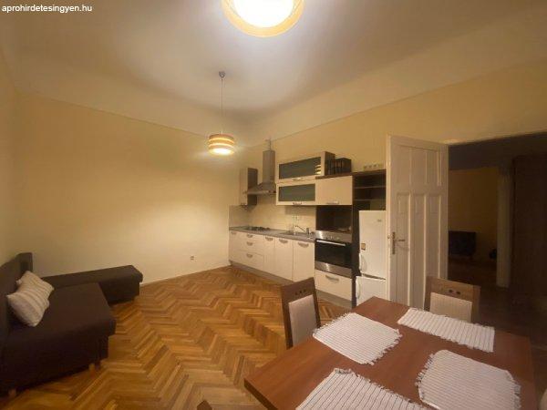 Budapest VII., 55 m2, 59900000 HUF, 2 szoba, 1 félszoba [1786_5799]