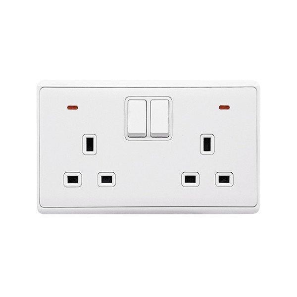 LONDON DOUBLE SOCKET WITH 2P BUTTON SWITCH NEON WH