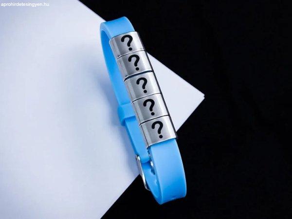 Személyre szabott 5 gravírozható medálos MoMents kék színű szilikon
karkötő
