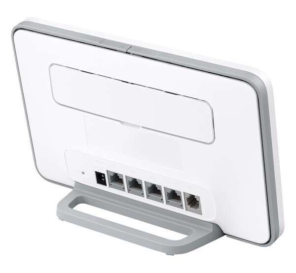 HUAWEI CAT7 B535-232 router HOTSPOT, 300 Mbps, 4G LTE + SIM aljzat, fehér
