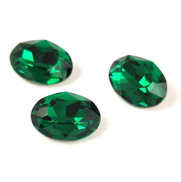 AURORA ovális kaboson - 13x18mm - Emerald