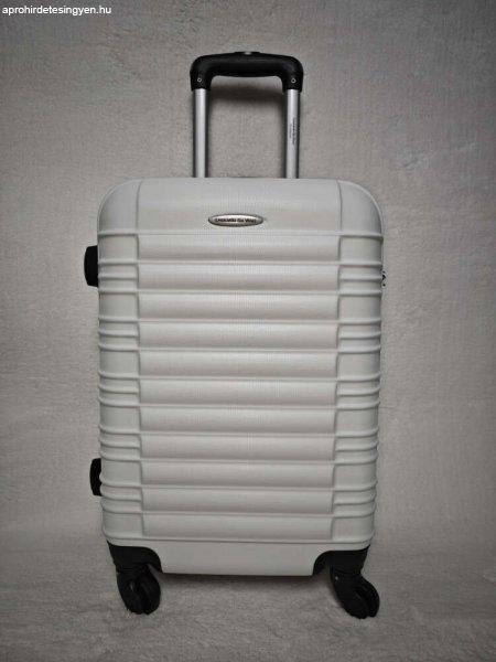 Maxell nagy méretű fehér bőrönd, 74cmx49cmx32cm-keményfalú