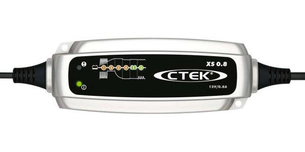 CTEK XS0.8 akkumulátor töltő