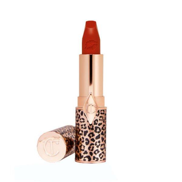 Charlotte Tilbury Utántölthető rúzs Kissing Hot Lips
(Lipstick Refillable) 3,5 g Red Hot Susan