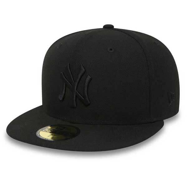 Sapkák New Era 59Fifty Black on Black NY Yankees cap