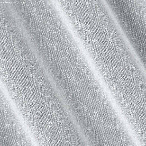 Kelly ezüstös szállal átszőtt eső hatású fényáteresztő függöny
Fehér 140x250 cm