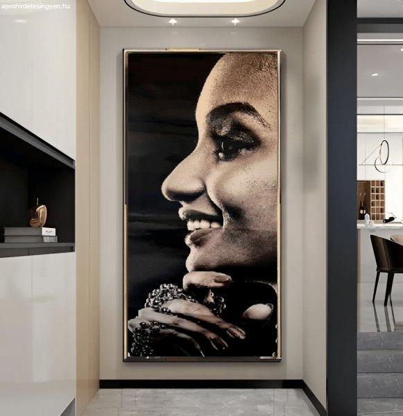 Layla 1 öntapadós nagyméretű fali poszter -
lenyűgöző és stílusos díszítőelem -
100 x 240 cm (LA1F1024)