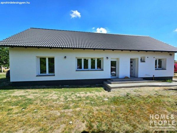 Új építésű családi ház Újszegeden! - Szeged