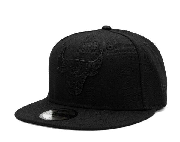 Sapkák New Era 59Fifty Black on Black NBA Essential Chicago Bulls Fitted cap