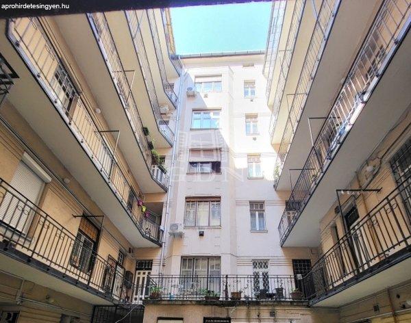 Eladó lakás Budapest, VIII. kerület, 	Horváth Mihály tér