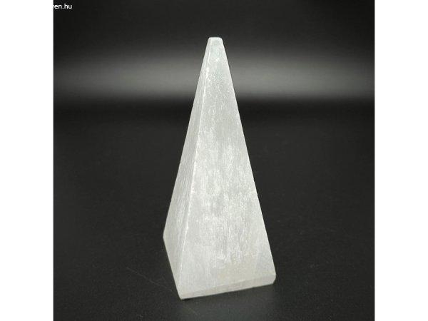 Szelenit piramis 4x4x9cm