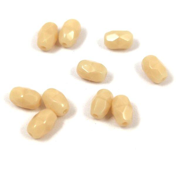 Cseh csiszolt rizs gyöngy - Opaque Beige - 6x4mm