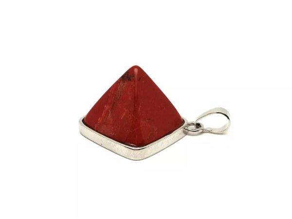 Piramis medál fémmel Jáspis vörös 2x2cm