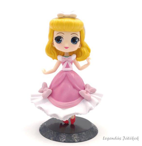 Hamupipőke rózsaszín ruhában figura baba 12 cm