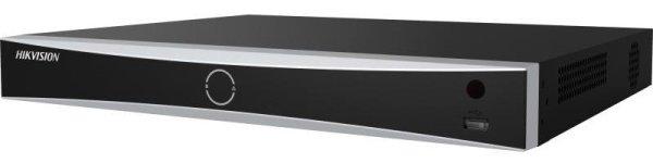 Hikvision iDS-7608NXI-M2/8P/X 8 csatornás DeepinMind PoE NVR, 128/256 Mbps
be-/kimeneti sávszélességgel, riasztás I/O