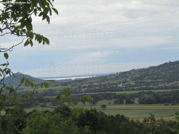 Eladó balatoni részpanorámás nyaraló a Csobánc hegyen! - Gyulakeszi