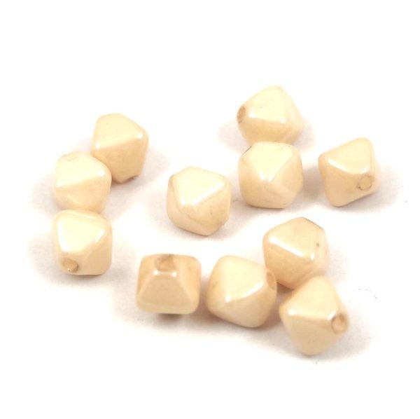 Cseh préselt üveg gyöngy - Bicone - 6mm - Alabaster Light Beige