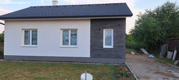 Eladó 66 nm-es Új építésű Családi ház Szeged