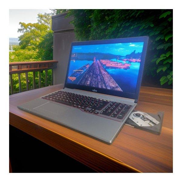 Japán Precízió Fujitsu Lifebook E754 i5-4300M/8/240SSD/15,6